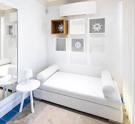 Sleeps 8 Air Con Villa Malhadais